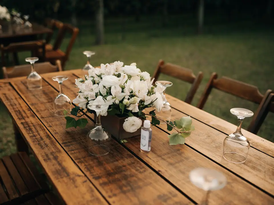 Banquet table with white flowers