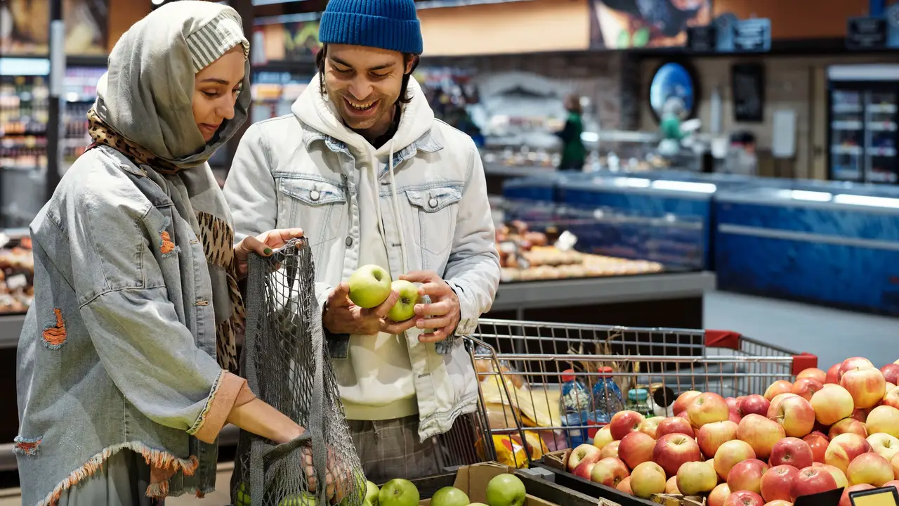 Guests choosing produce in the choice market