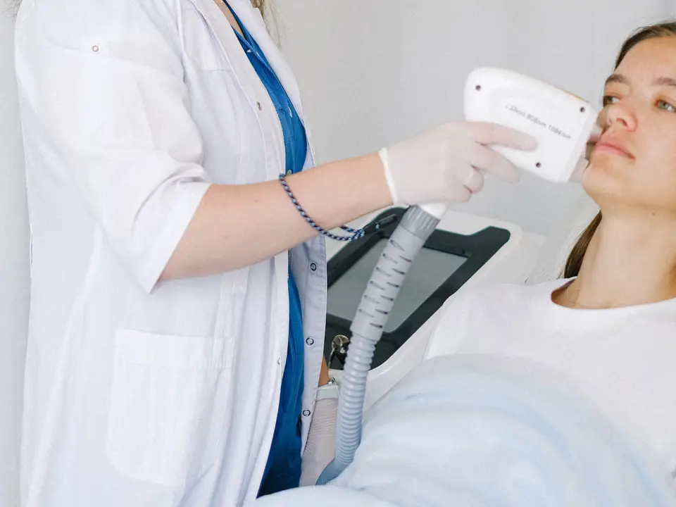 Upper lip to full legs with timed appointments and post-care ice packs.