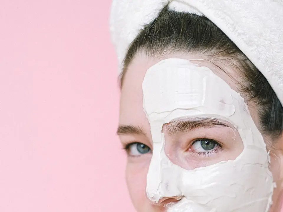 SPF 50 and gentle cleanser kit included with first body zone package.