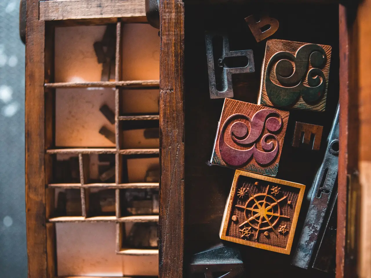 Low Tide Letters hero