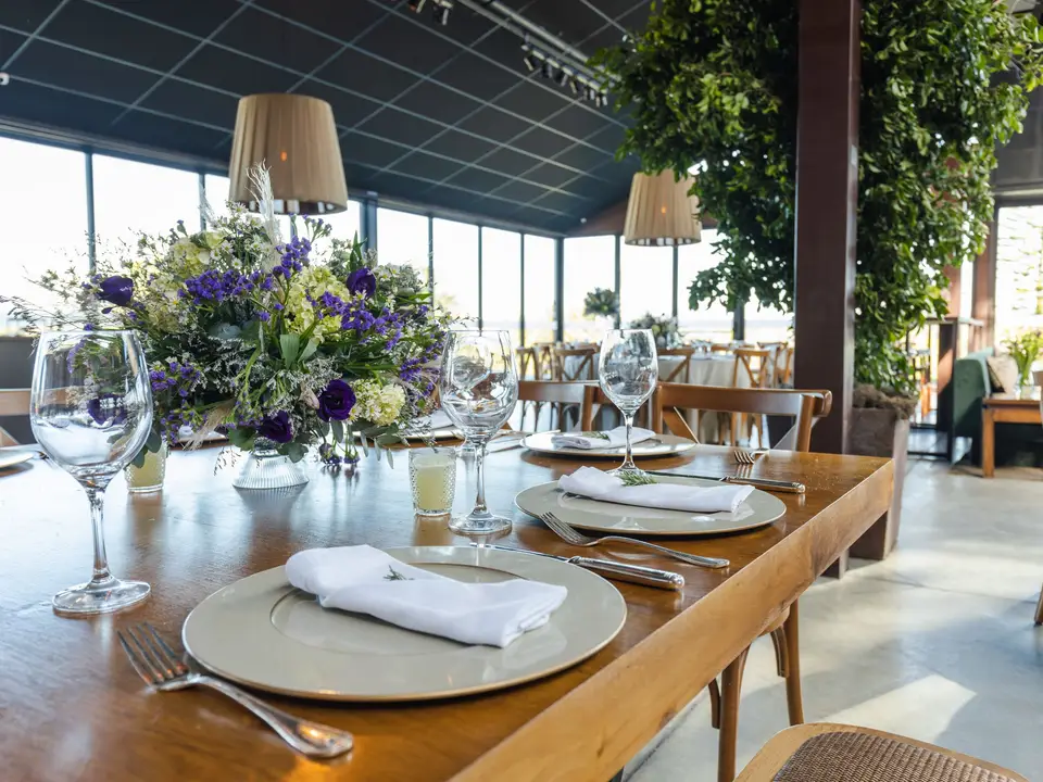 Long reception table with candles